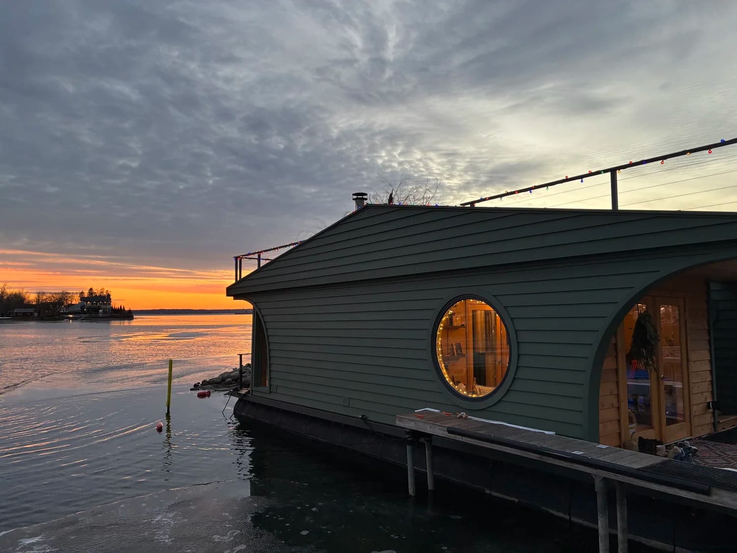 KOS floating sauna on Saratoga Lake, New York's first public floating sauna