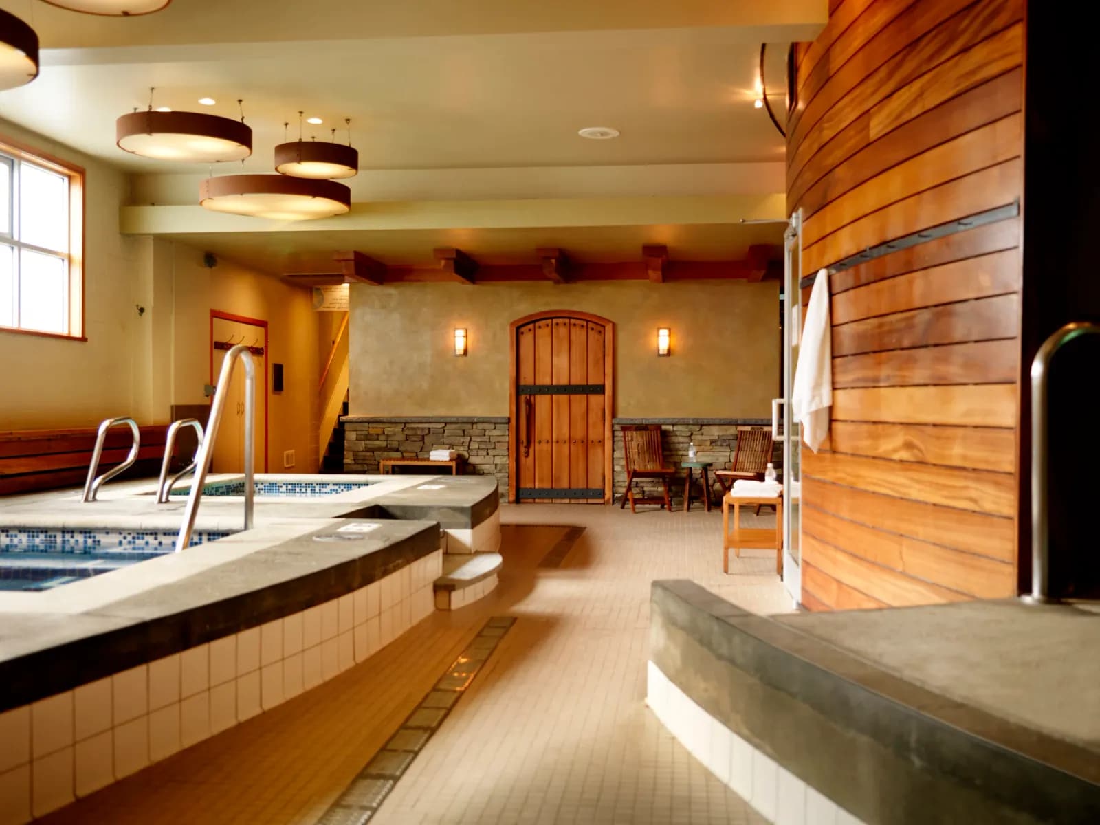 Main spa area with hot tub at Banya 5
