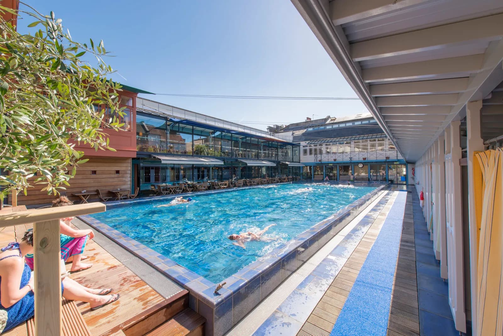 Bristol Lido poolside bar and restaurant area