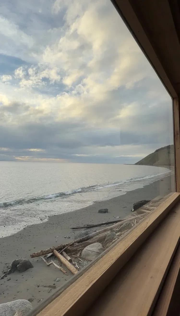 Beach view from Driftwood Sauna Co window