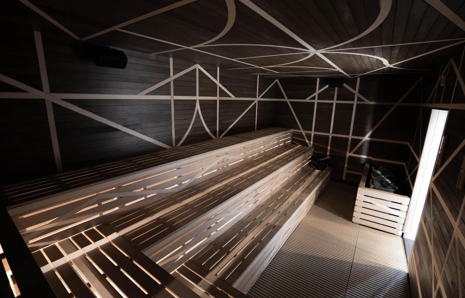 Interior of the Foehn German-style dry sauna at Förena Cité thermale