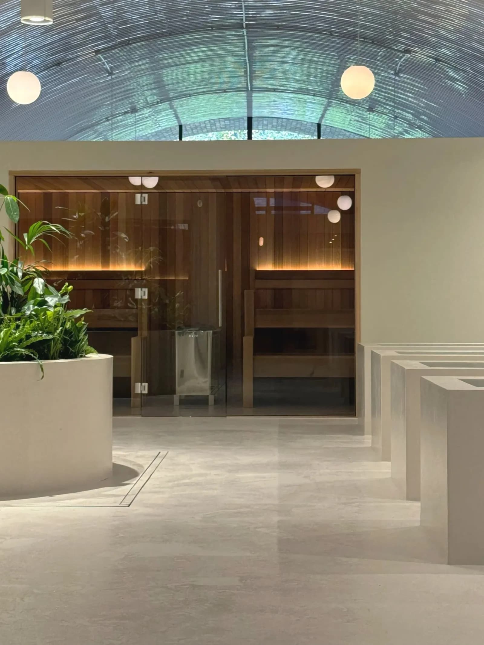 Sauna and cold plunge room under the railway arch at Hotdrop Battersea