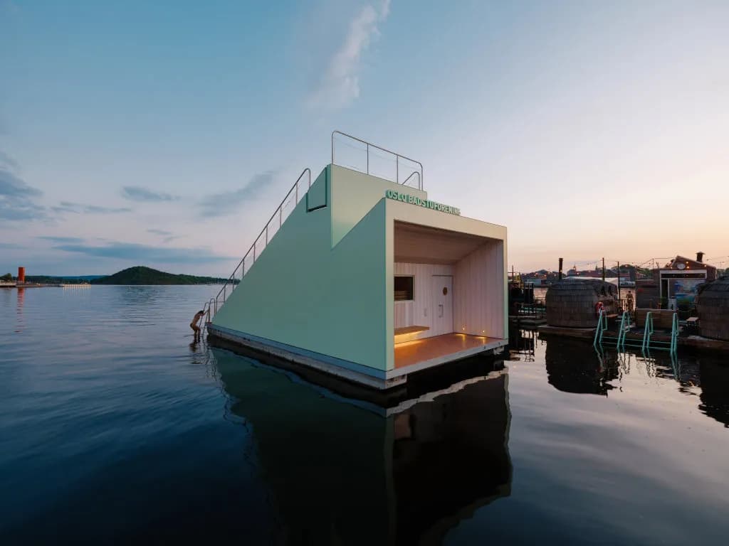 Oslo Badstuforening floating sauna at Sukkerbiten on the Oslofjord