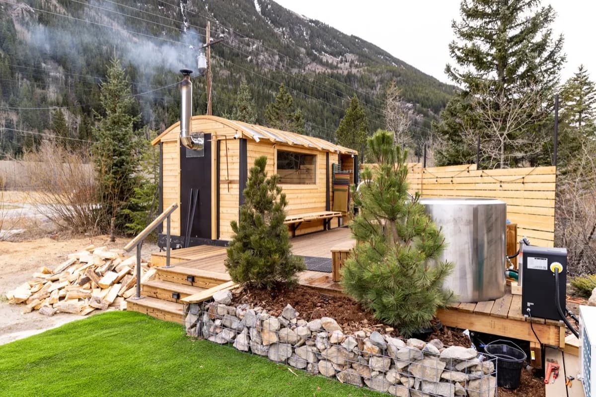 Plume Sauna Club exterior with wood-fired sauna in Silver Plume, Colorado mountains