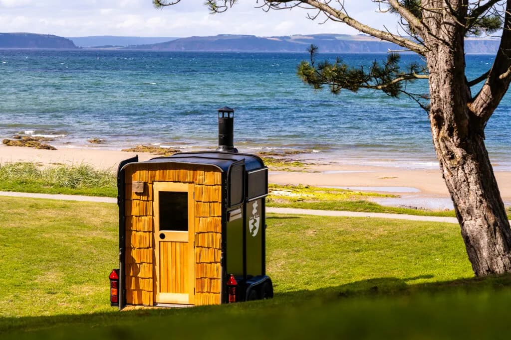 Sauna Ostara on the beach at Nairn