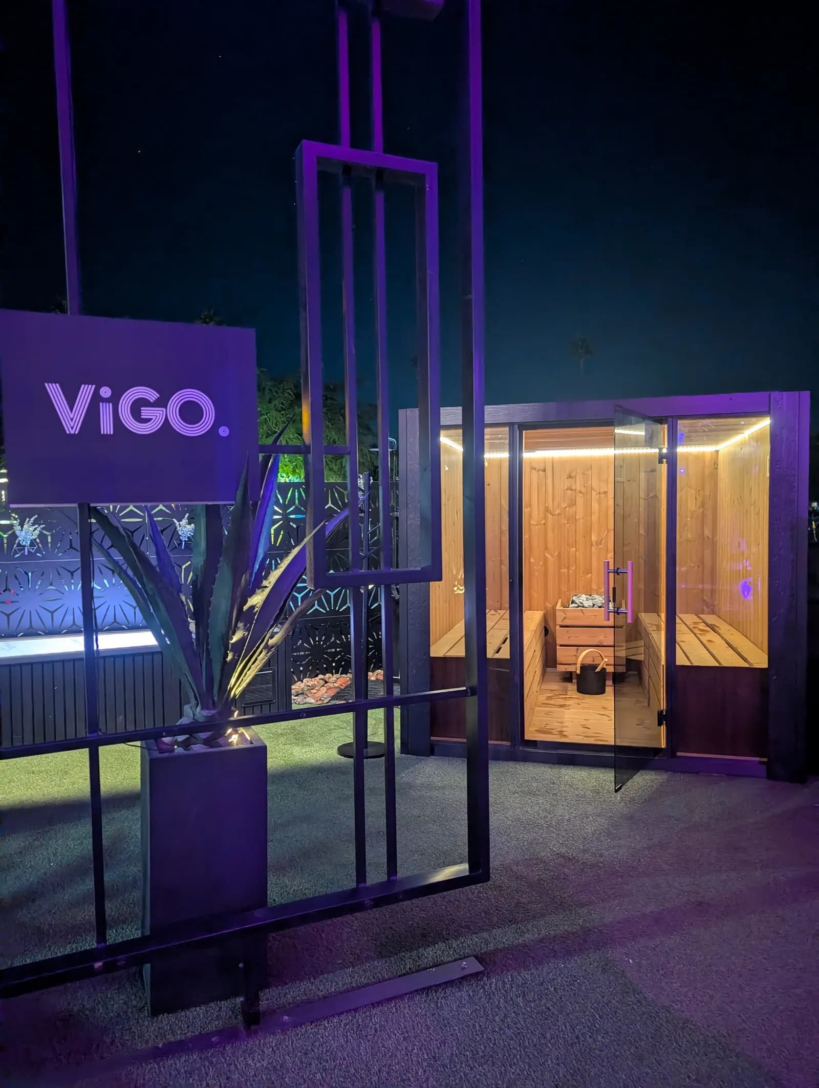 ViGO sauna cabin at night